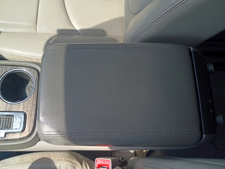 2017-gmc-acadia-image-44