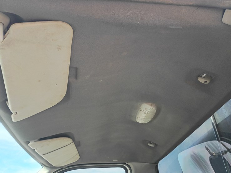 2005-ford-f750-image-41