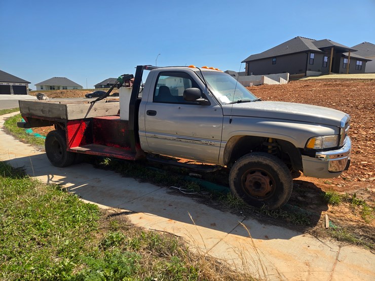 2000-dodge-ram-3500-image-21