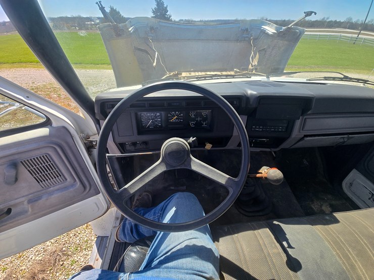 1997-ford-f700-image-49