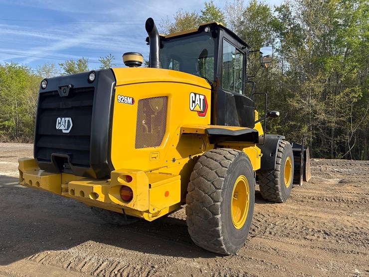 2021-caterpillar-926m-image-8