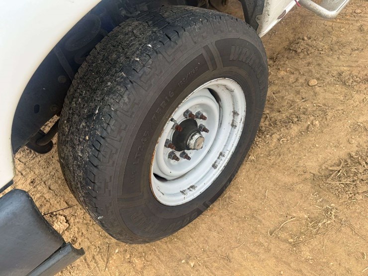 2013-ford-e350-image-7