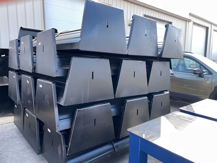 #7097-•-(1)-cattle-feeder-(o2)-image-8