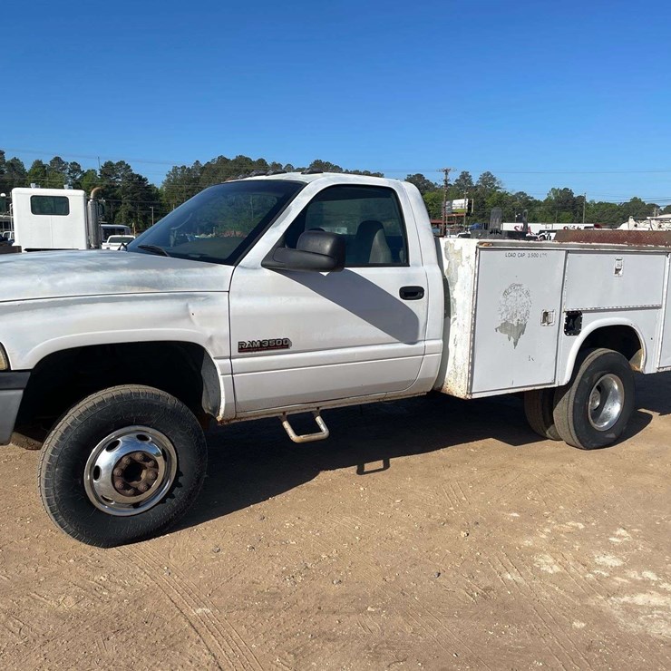 2001 DODGE RAM 3500