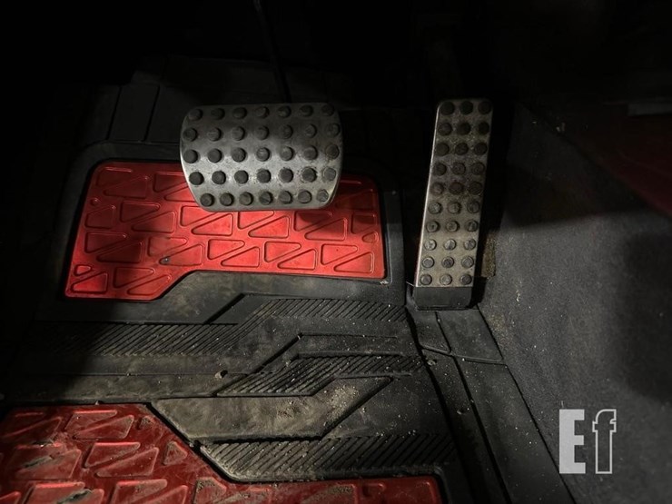 2003-mercedes-benz-slk320-image-10