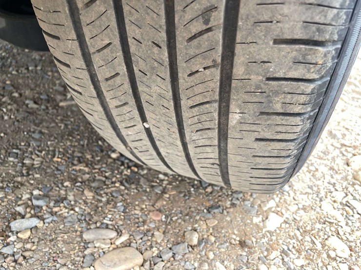 2015-ford-explorer-xlt-image-22