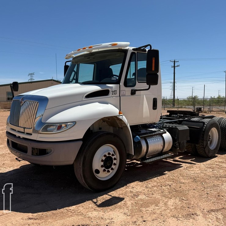 2016 INTERNATIONAL DURASTAR 4400