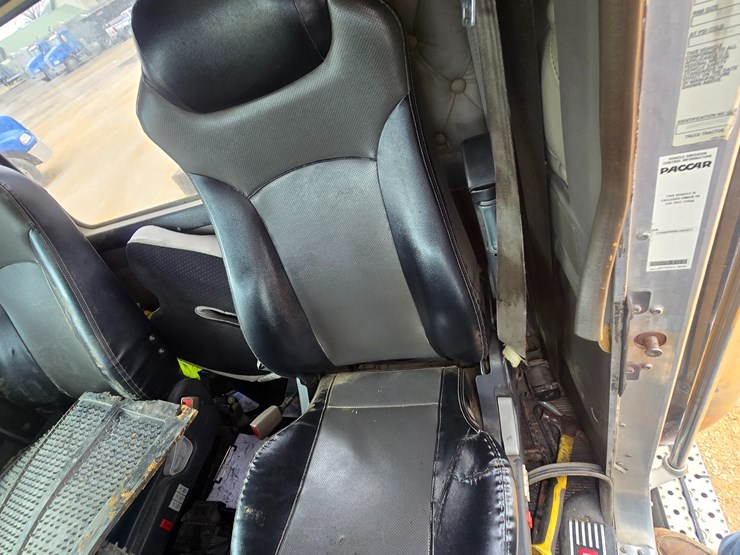 2014-kenworth-t660-image-77