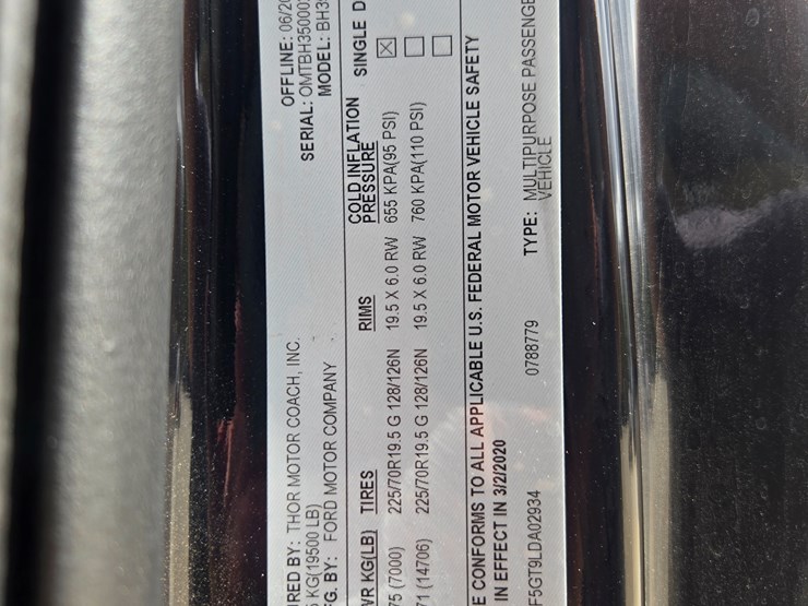 2020-ford-f550-image-71