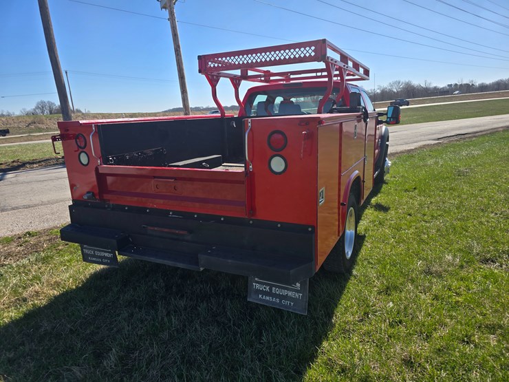 2016-ford-f550-image-10