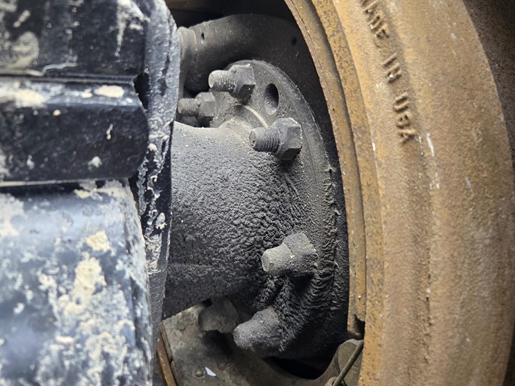 2000-peterbilt-379-image-92