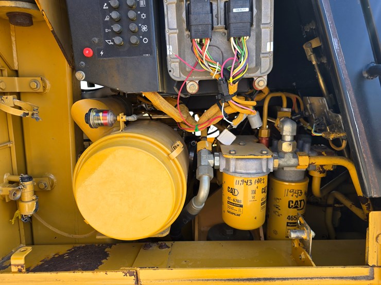 1996-caterpillar-953c-image-94