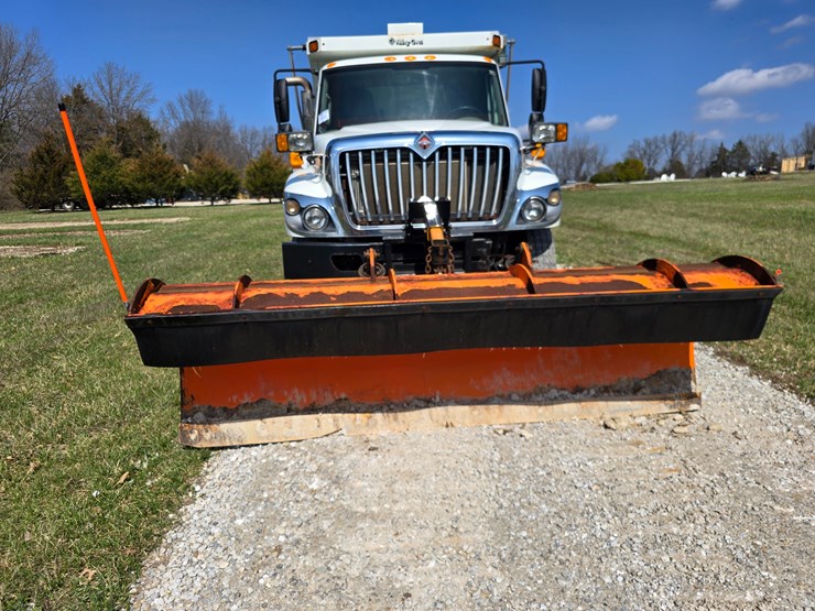 2015-international-workstar-7400-image-28