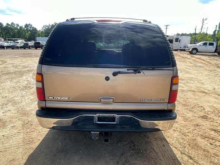 2003-chevrolet-tahoe-lt-image-6