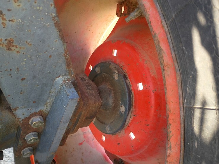 2001-kubota-l4300-image-54