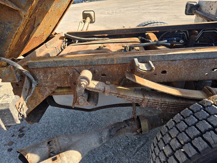 2016-ford-f550-image-55