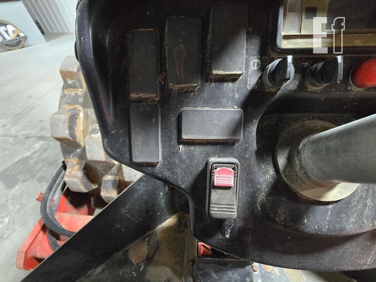 2009-dynapac-ca250pd-image-17