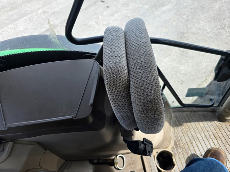 john-deere-6125r-image-69