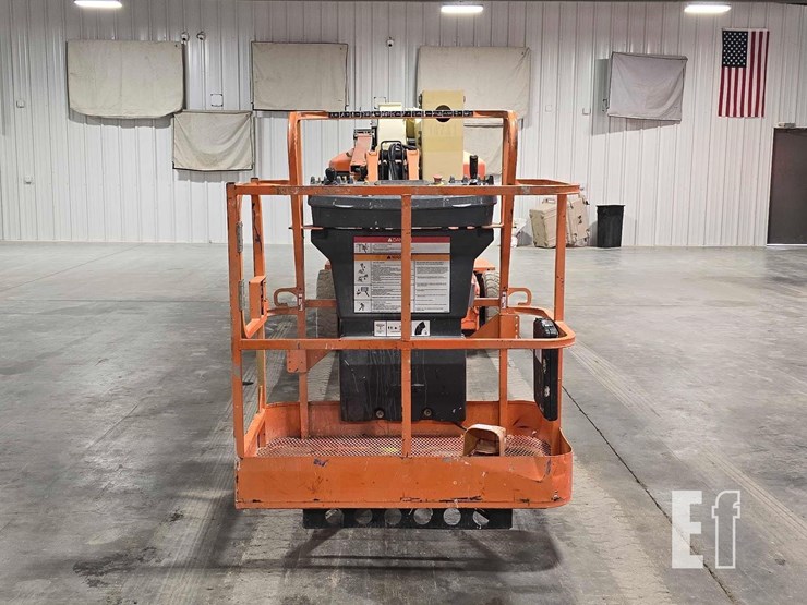 2015-jlg-e400ajpn-image-7