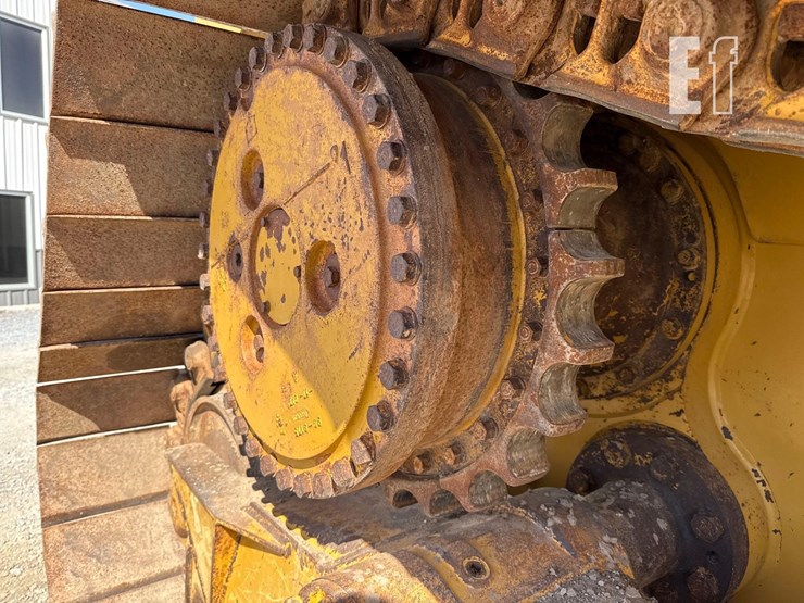 2016-caterpillar-d6t-lgp-image-42