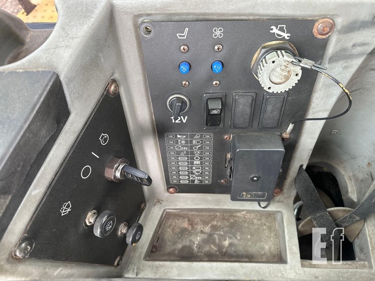 2015-caterpillar-815f-2-image-23