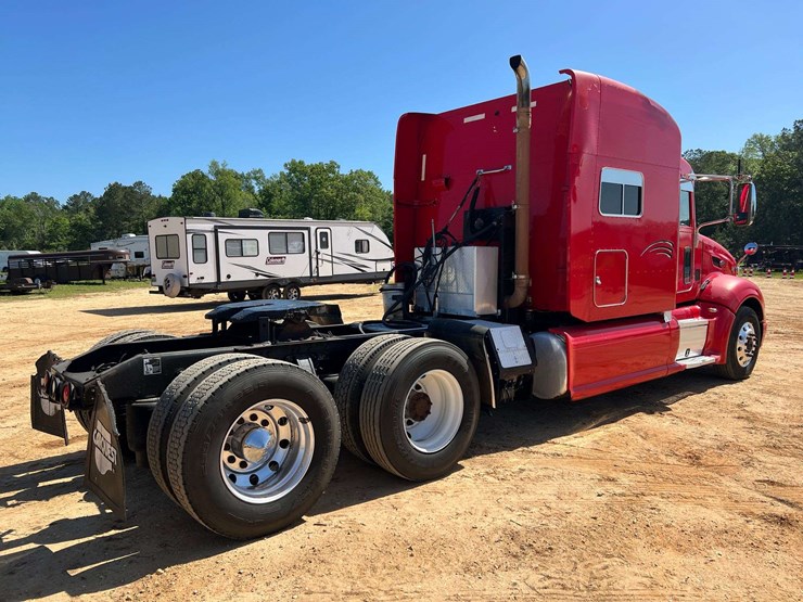 2012-peterbilt-386-image-3