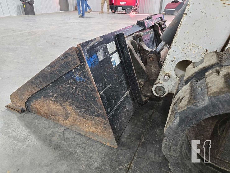 2020-bobcat-t76-image-12