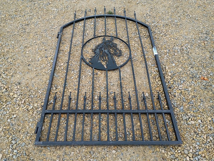 #21599-•-4ft-iron-gate-(horse)-image-1