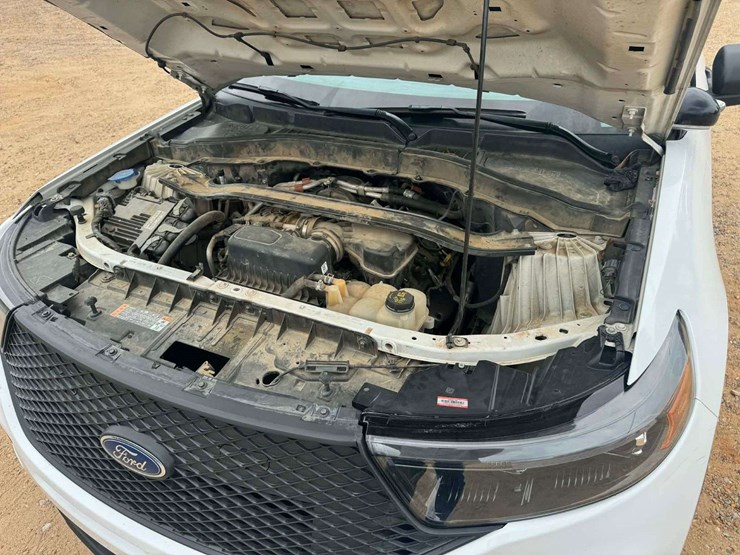 2021-ford-explorer-image-12