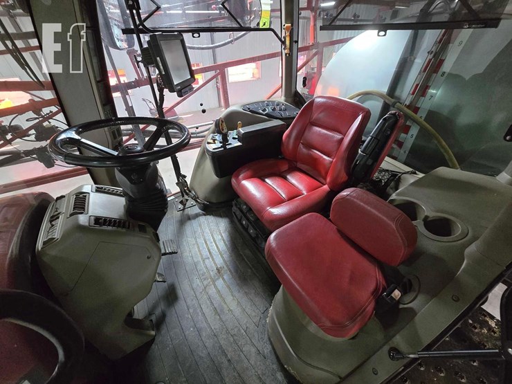 case-ih-patriot-3330-image-15