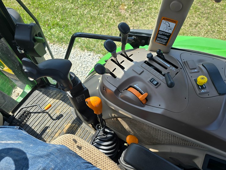 #22600-•-2024-john-deere-5090-tractor-image-63