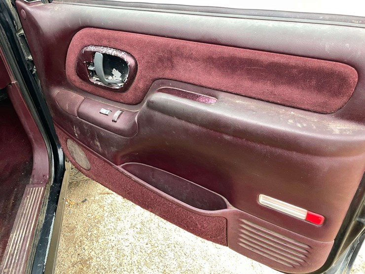 1995-gmc-1500-image-17