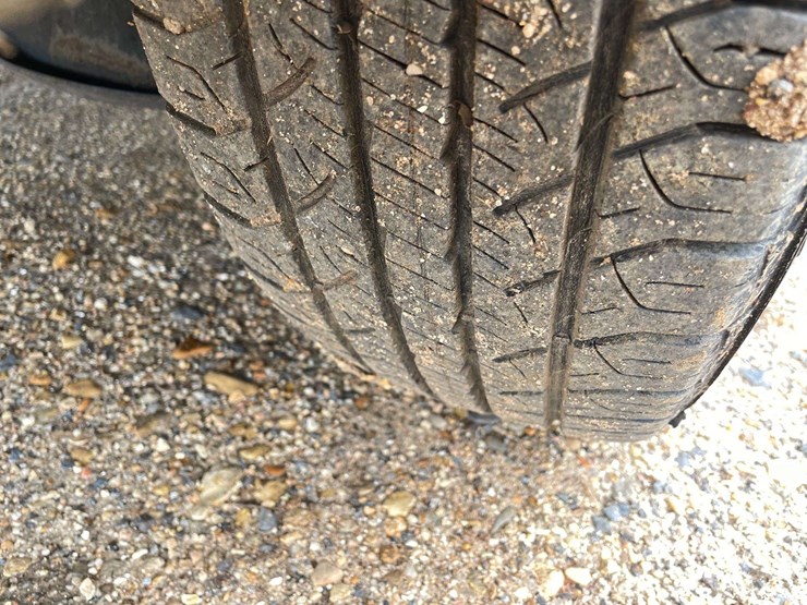 2015-chevrolet-equinox-lt-image-21