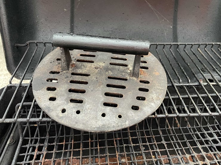 #7015-•-aussie-propane-grill-(o3)-image-9