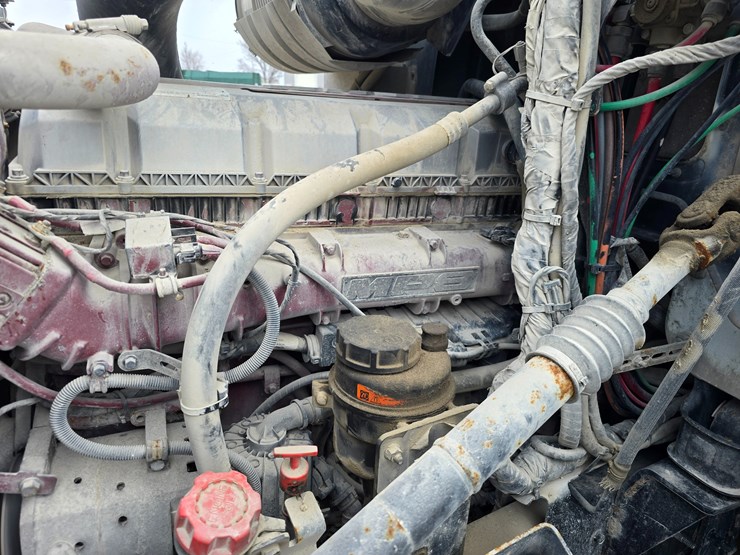 #22593-•-2016-mack-cxu613-pinnacle-sleeper-truck-image-20