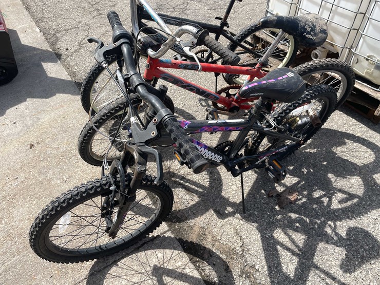 #7076-•-(3)-kid-bikes-(o3)-image-14