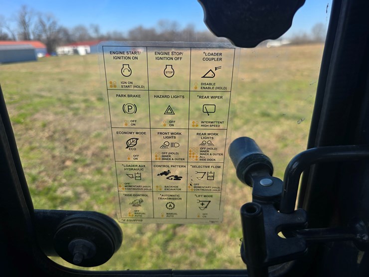 2015-deere-410l-image-90