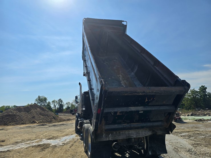#21305-•-2003-kenworth-dump-truck-image-59