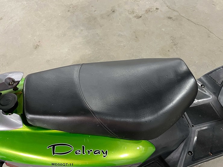 #1468-•-2011-taizhou-moped-(has-wi-title)-(d)-image-32