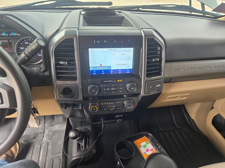 2020-ford-f550-image-78