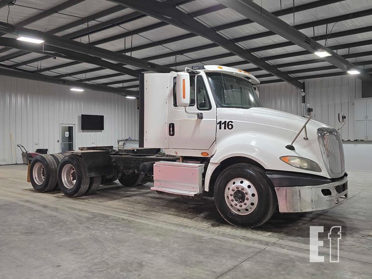 2017-international-prostar-image-2