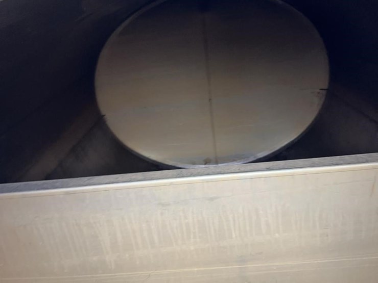 2005-sterling-lt9500-image-43