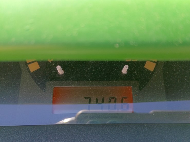 2013-john-deere-1025r-image-37