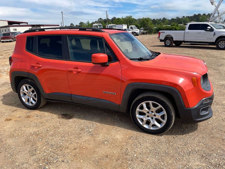2015-jeep-renegade-image-4