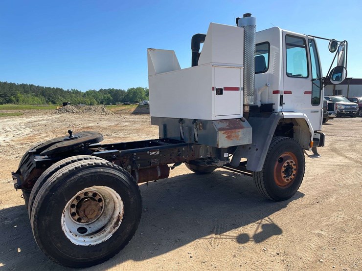 2003-sterling-sc8000-image-3