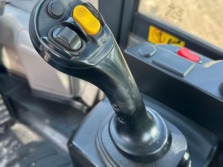 2018-komatsu-wa320-8-image-41