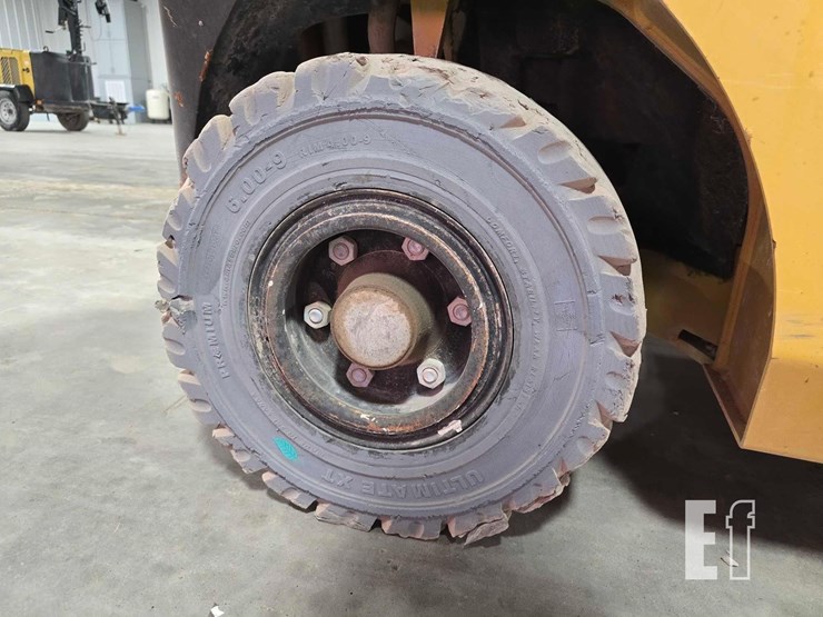 2021-caterpillar-gp25n-image-26