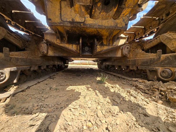 2005-caterpillar-953c-image-48