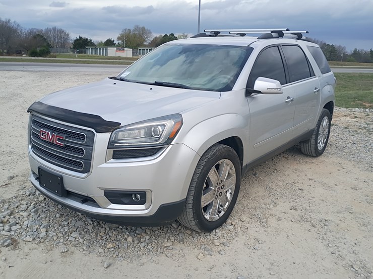 2017-gmc-acadia-image-1