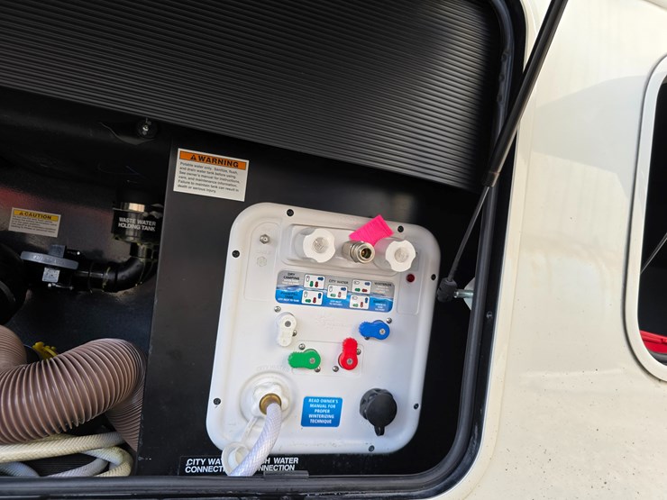 2021-international-mv607-image-89